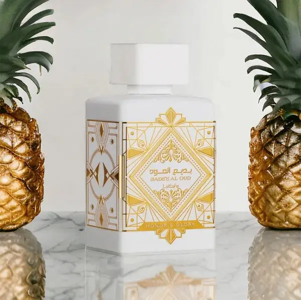 LATTAFA BADE'E AL OUD HONOR & GLORY - EAU DE PARFUM - 100 ML - عطر لطافة بديع العود – Image 3